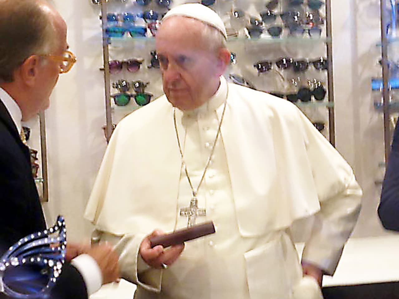 El Papa Francisco salió del Vaticano hace un par de días para hacer unas compras.