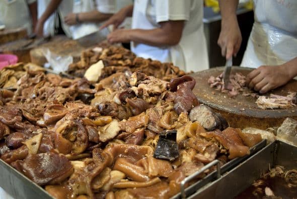 Las carnitas, son otra delicia que puede disfrutarse este 5 de mayo. Se trata de diferentes partes del cerdo que se fríen en manteca.