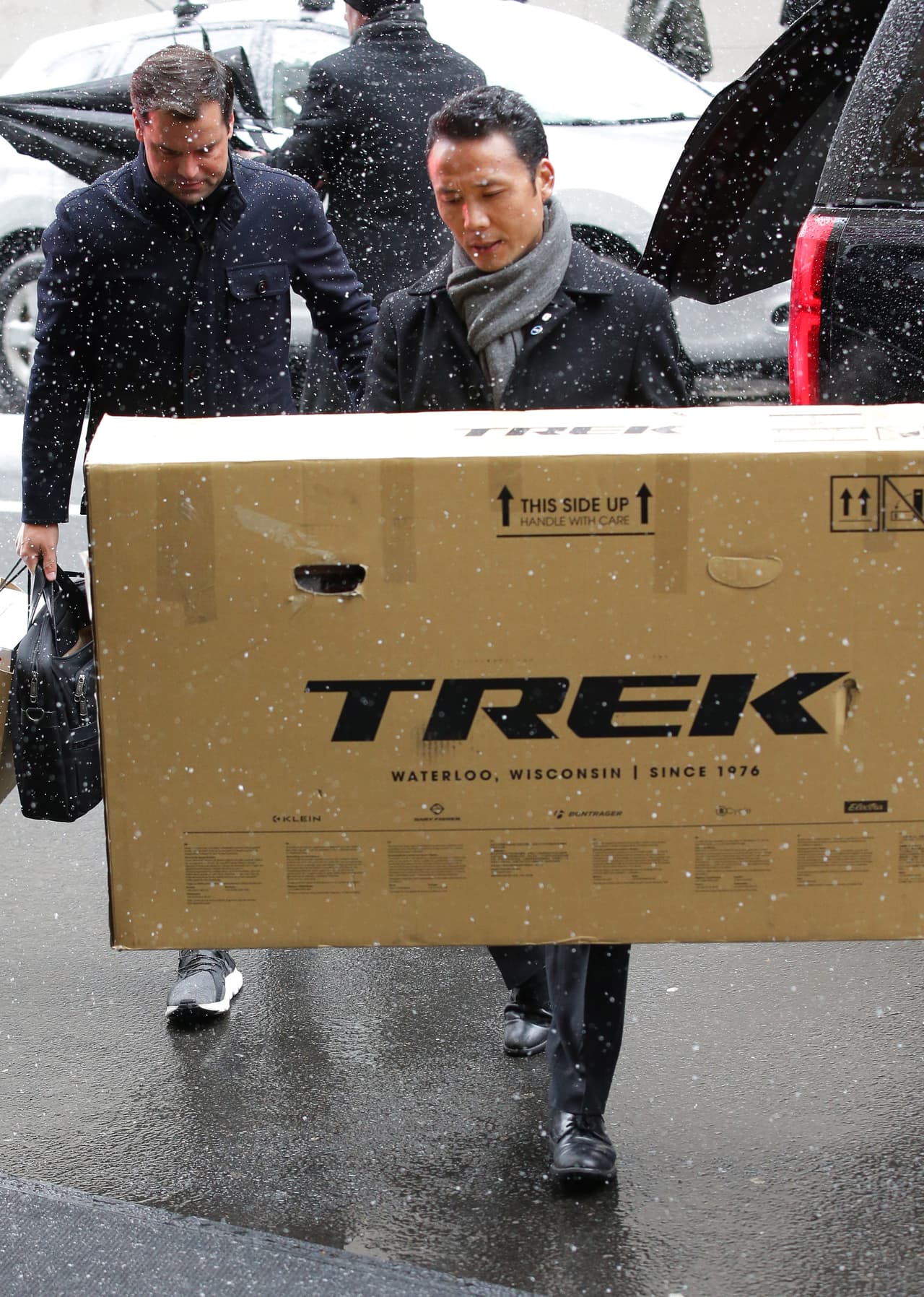 Cuando Meghan viajó a Nueva York en febrero de este año para celebrar un ‘baby shower’ organizado por sus amigas, uno de los regalos que más llamó la atención fue una cuna.