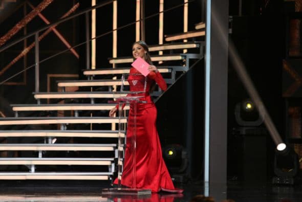 Ahora sí que todas contra todas. ¿Quién ganará? Una semifinal a lo grande con Ale Guzmán, La Arrolladora Banda El Limón y Christian Daniel. Además, animales salvajes y hasta las eliminadas resucitaron. ¿Eres Team Clarissa, Team Nathalia, Team Francisca o Team Catherine?