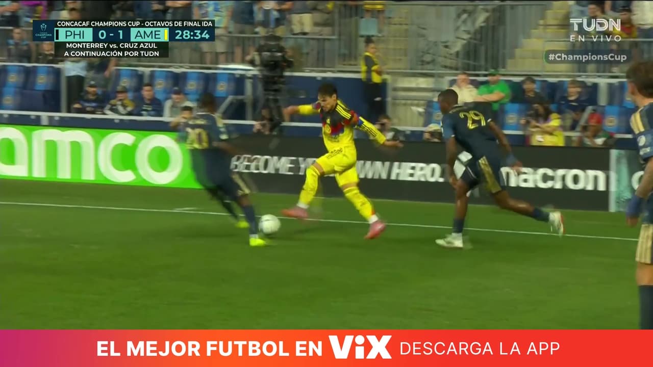 ¡Veiga saca la magia! Dos jugadas de lujo que levantan a la afición del América