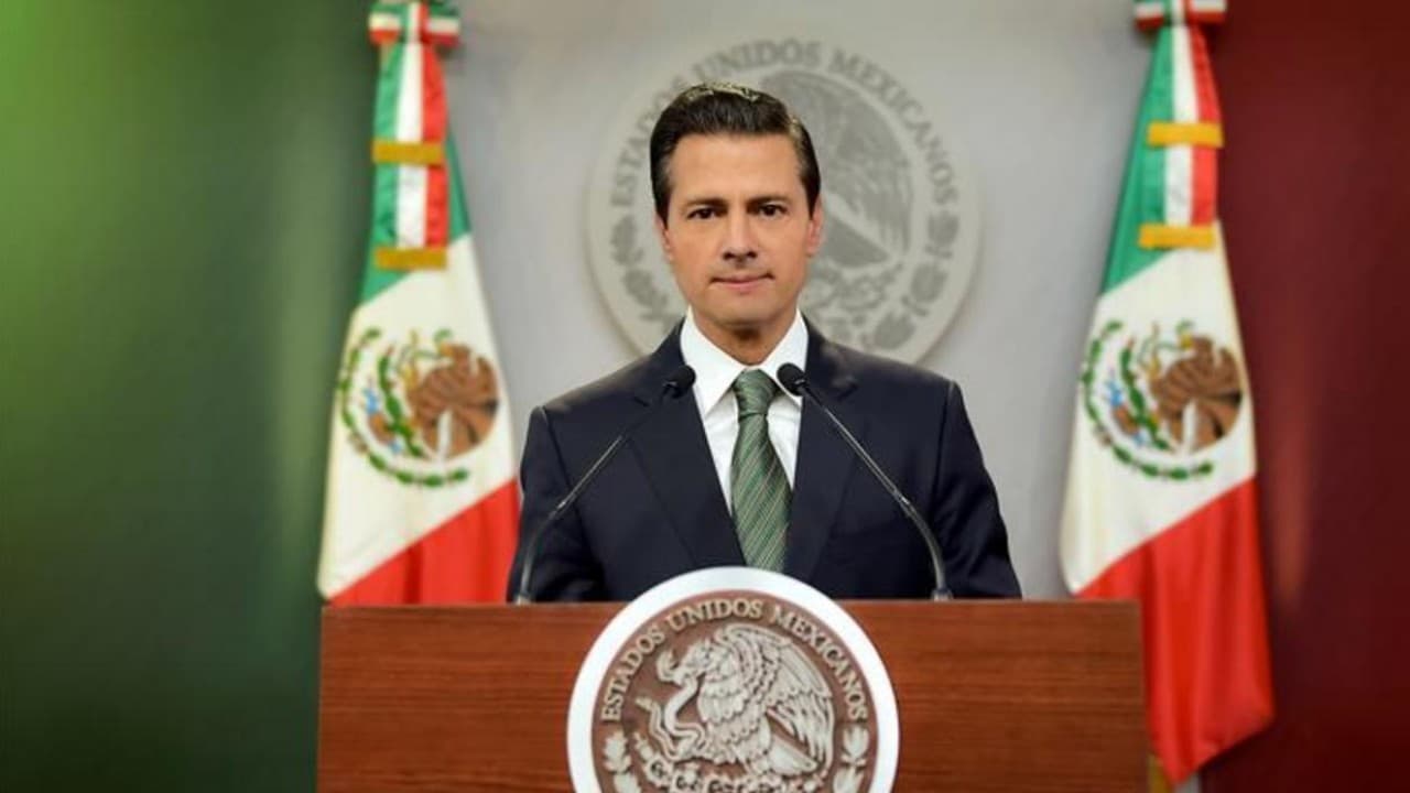 Peña Nieto avisa a los mexicanos que vienen "momentos complejos" en la relación con Estados Unidos