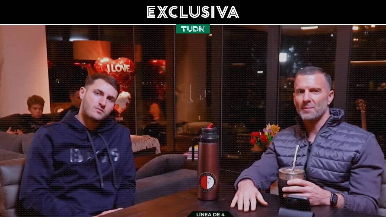 Santiago Giménez afirma que su sueño de futbolista ha superado todo lo imaginado