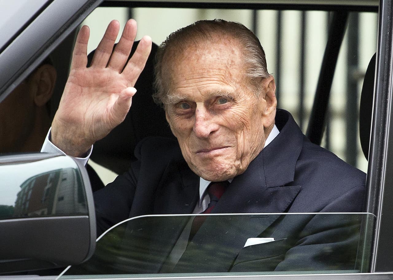 <h3 class="cms-H3-H3"><b>8.- Jefe militar</b></h3>
<br>
<br>De acuerdo con la 
<b><a href="https://www.royal.uk/the-duke-of-edinburgh" target="_blank">página oficial</a></b> de la familia real británica, el duque también es coronel en jefe de varios regimientos británicos y extranjeros.
<br>