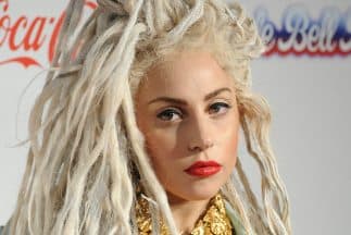 En pleno concierto, 'La Mother Monster' dijo que tenía depresión y que estaba tomando medicamentos para controlarlo.