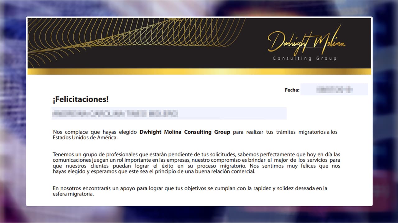 Parte de las personas entrevistadas por 
<i>Univision 32</i> compartieron un aparente kit de bienvenida que les enviaba Molina o sus colaboradores, con parte de los servicios de asistencia para realizar trámites migratorios.