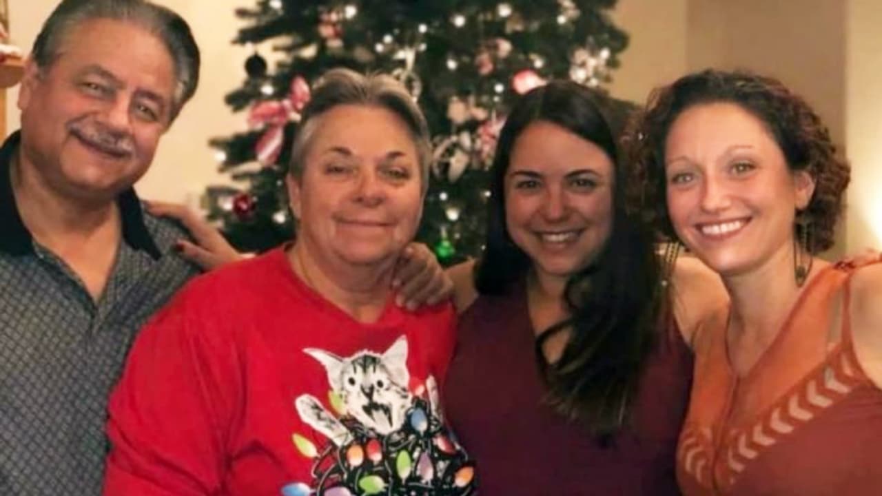 Muere un padre hispano de coronavirus en Arizona y su hija culpa al gobernador Doug Ducey