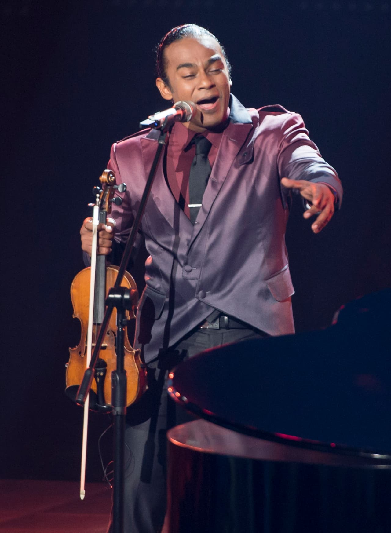 Los Moro, Cervantes, García y Barraza llegaron a la semifinal, en la cual hubo tremenda pelea entre Cristian y Noel, debido a una decisión del capitán, que le costó la eliminación de su equipo. Disfruta foto a foto todo lo que pasó en el show.