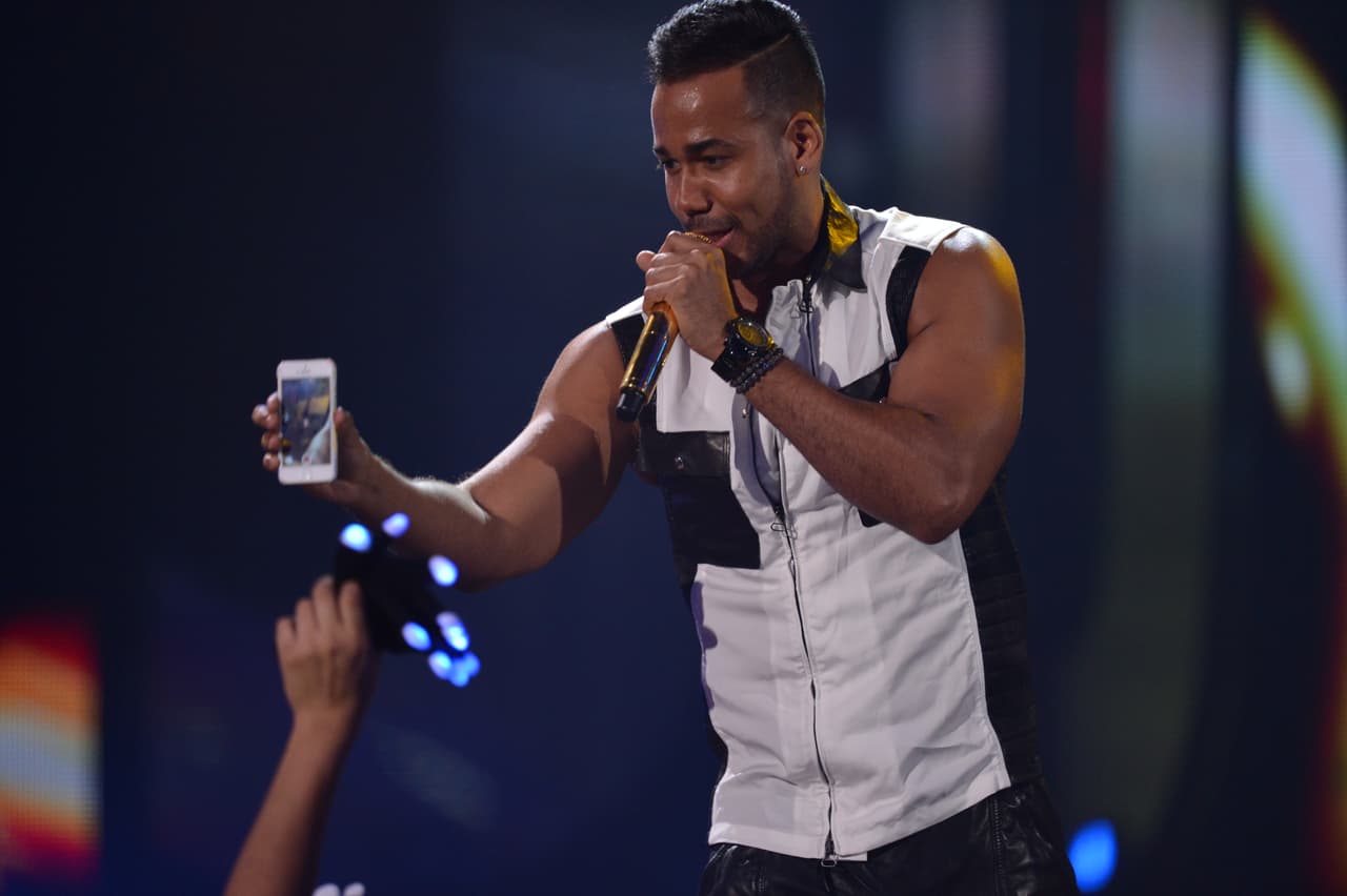 El cantante emprendió una gira de conciertos con un éxito total.