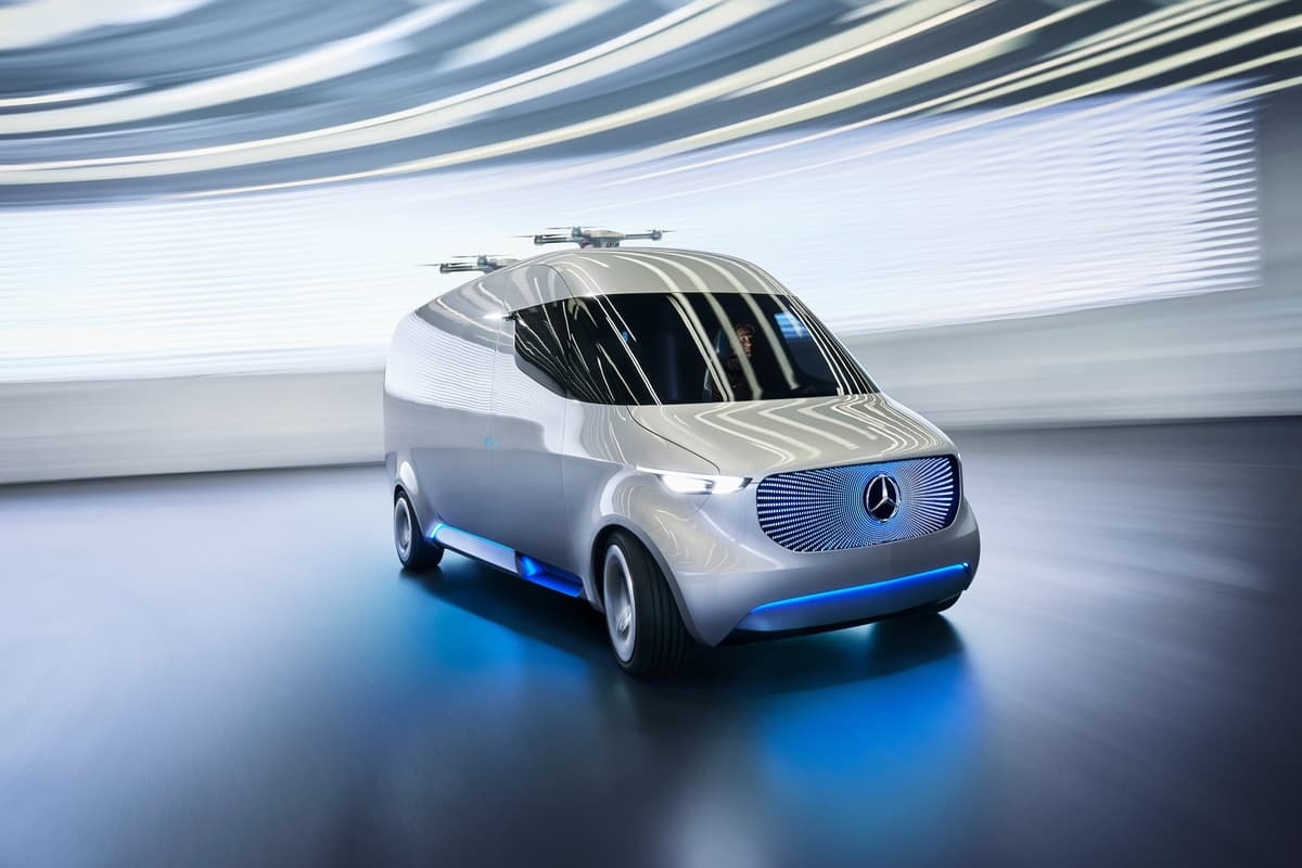 La Mercedes-Benz Vision Van se alínea con los recientes esfuerzos de la marca en materia de transporte colectivo limpio y autónomo.