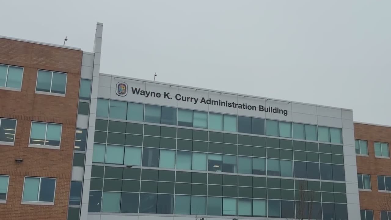 Orden ejecutiva en Prince George’s protege a inmigrantes de ICE