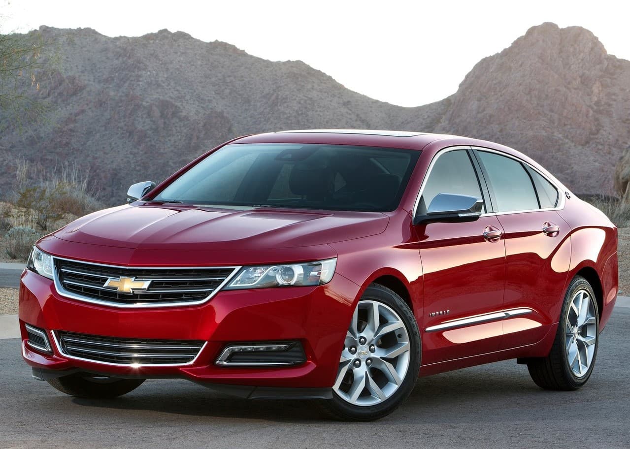 <h3 class="cms-H3-H3"><b>2do. lugar en el segmento de los sedanes grandes</b></h3>
<br>
<br>
<u><b>Chevrolet Impala</b></u>
<br>
<br>
<b>Puntaje general: </b>8.3 de 10
<br>
<b>Calificación de seguridad promedio de la NHTSA: </b>5.0 de 5.0