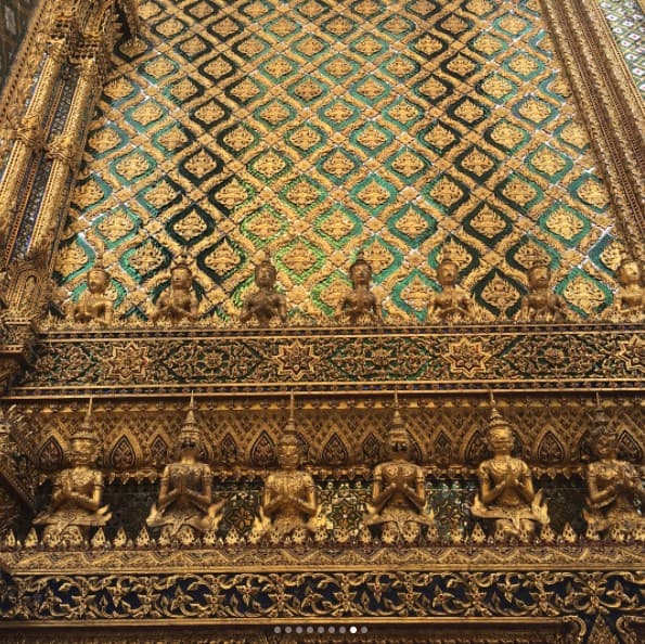 Las entradas al recinto están resguardadas por grandes guerreros, los Yakshas, que según la mitología hindú protegen los tesoros.