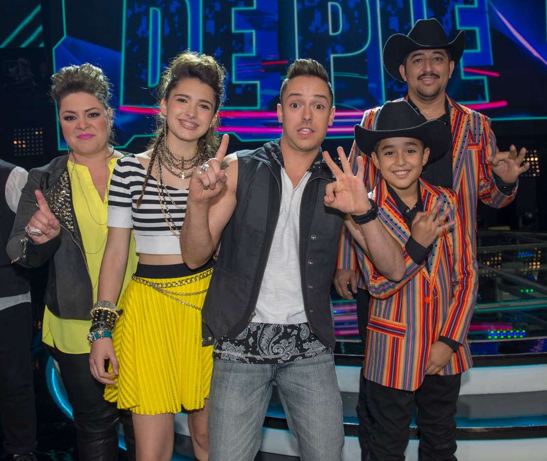 No todo es estrés y tensión en Me Pongo de Pie, a veces tanto jueces, capitanes, familias y conductoras se divierten bromeando o tomándose fotos. Todo esto pasó en el detrás de cámaras del cuarto show.