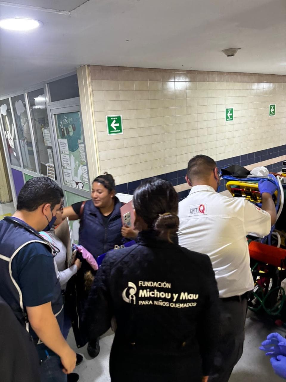 La Fundación Michou y Mau informó, en las últimas horas, que la pequeña 
<b><a href="https://www.univision.com/local/houston-kxln/nina-jazlyn-sigue-luchando-vida-galveston-explosion-pipa-gas-iztapalapa-mexico" target="_blank">Jazlyn Azulet Carrillo Matías</a></b>, de 2 años, ya fue extubada en el hospital Shriners for Children en Galveston, Texas.