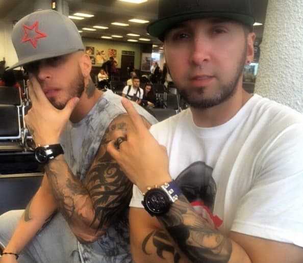 Andan metidos por todos lados, y no dejan de dar detalles.