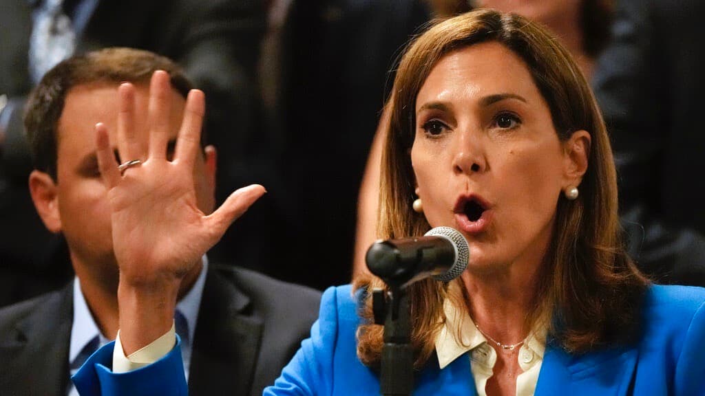 María Elvira Salazar celebra los fondos para hospital de niños aunque votó en contra en el Congreso