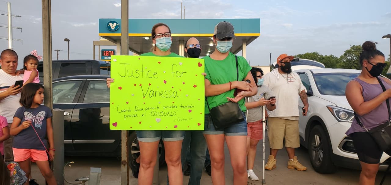 En medio de la vigilia, los asistentes indicaron que no cesarán las manifestaciones para exigir respuestas de parte del Ejército de Estados Unidos y la forma en que investigó el caso.