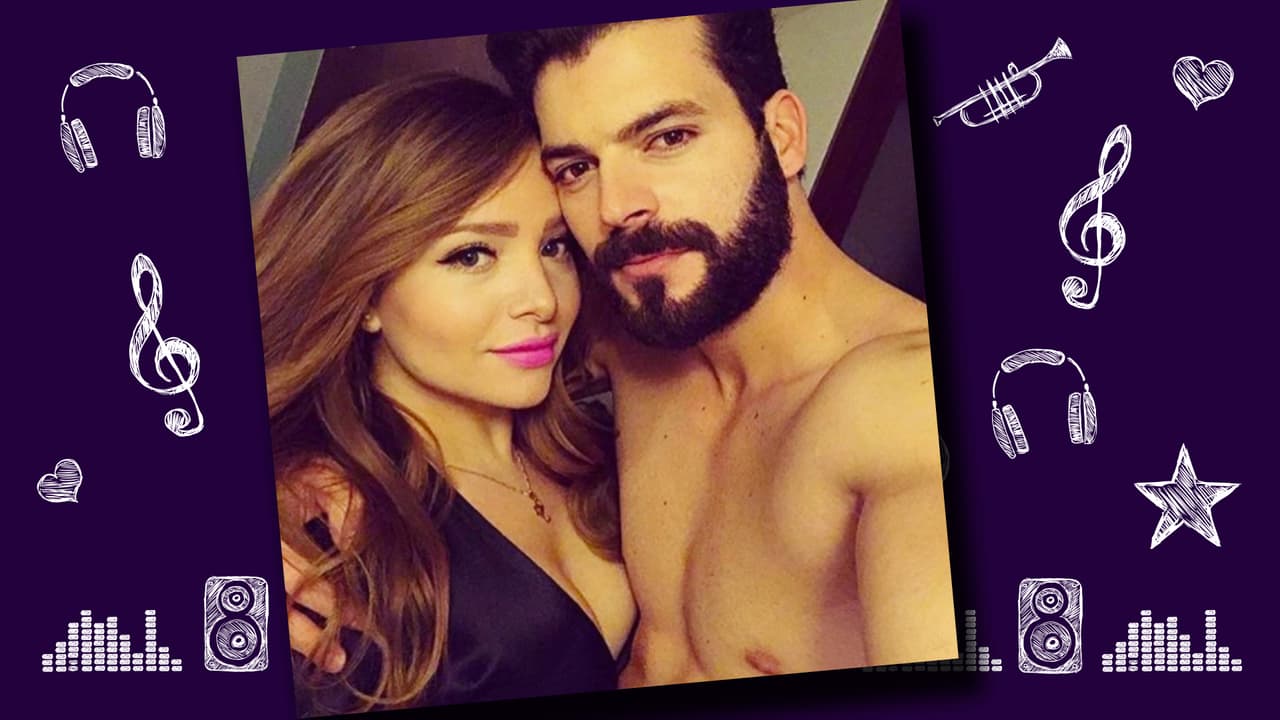 Adrián y Sandra se conocieron durante las grabaciones de la telenovela Rosario en 2013. El actor participó en el reality Protagonistas y es todo un galán. La relación de ambos es como todo un cuento de hadas. Ambos disfrutan compartir con la familia, practicar deportes extremos y mantenerse en forma. Adrián apoya 100 por ciento a Sandra en esta nueva aventura musical. Esta parejita y nos encanta y esperamos duren mucho tiempo.