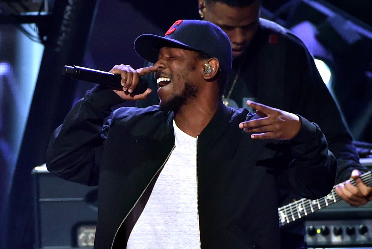 El rapero tiene 13 menciones, debido a que tiene diferentes colaboraciones con varios cantantes.