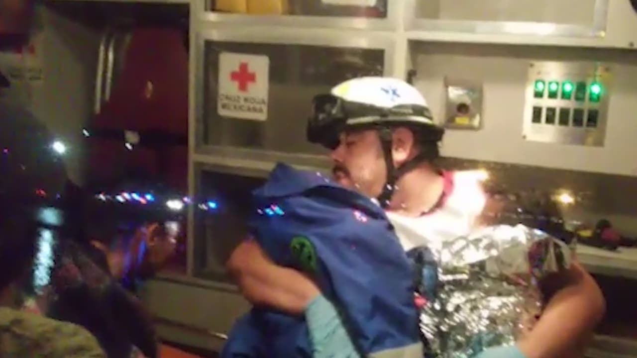 Rescatan a siete personas que se quedaron varadas en el Río Bravo entre Coahuila y Texas