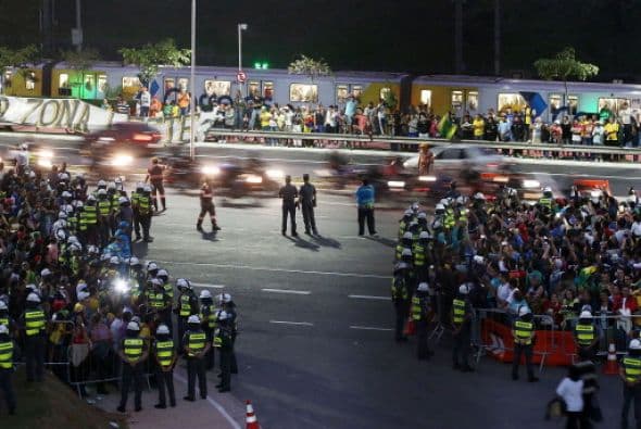 Y entregar al ladrón todo lo que pida.