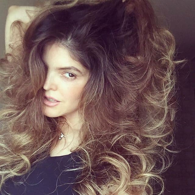 Sin duda alguna, la cantante posee una belleza naturalmente encantadora.