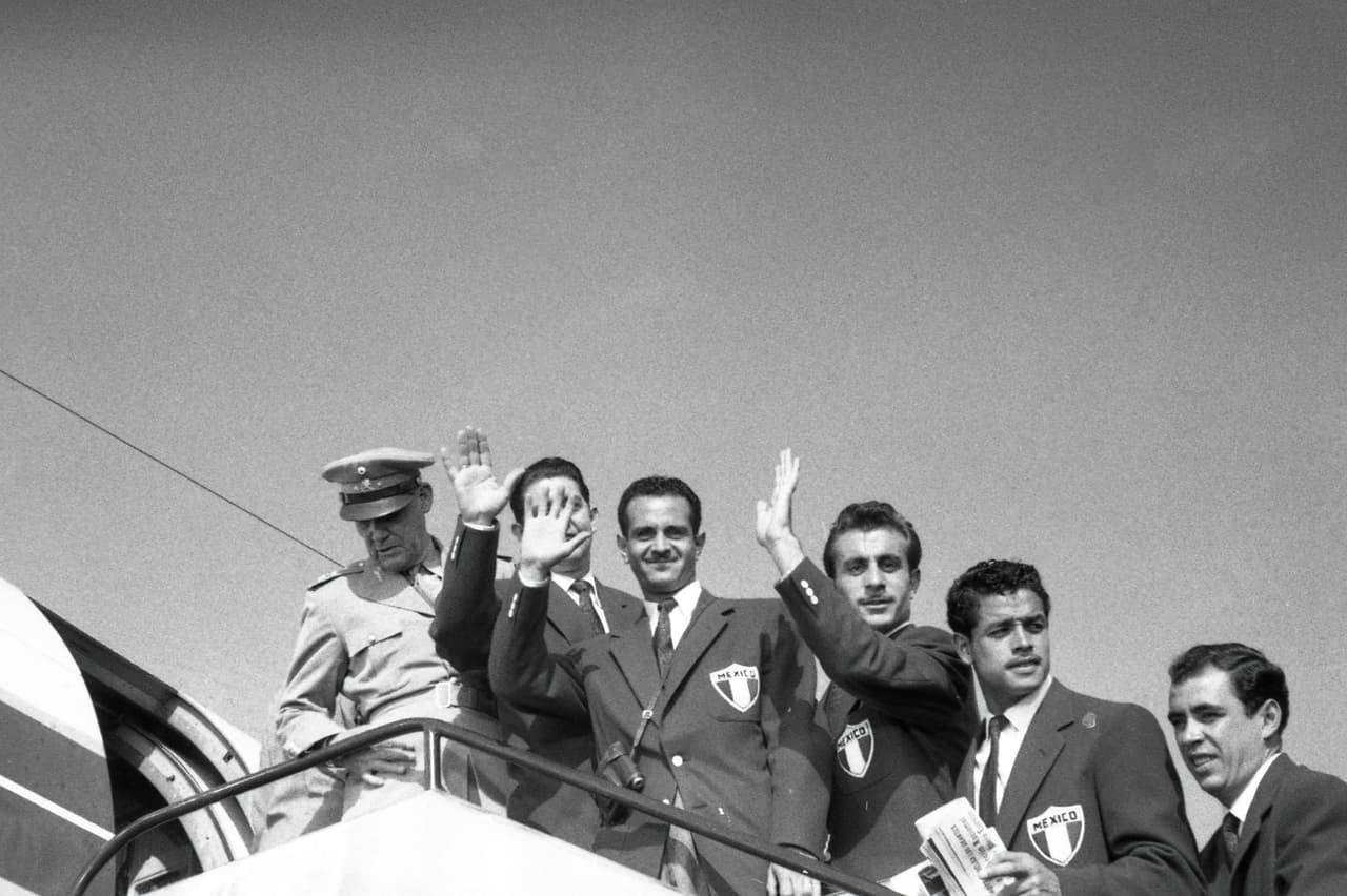 Participó en la Copa del Mundo Suiza 1954, su grupo era Brasil, Francia y Yugoslavia.