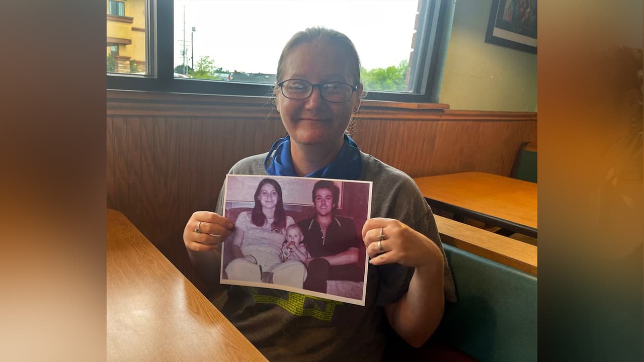 Más de 40 años después la mujer fue encontrada con la ayuda de varias agencias de la ley y una búsqueda exhaustiva de registros, que llevó a los investigadores a Oklahoma.