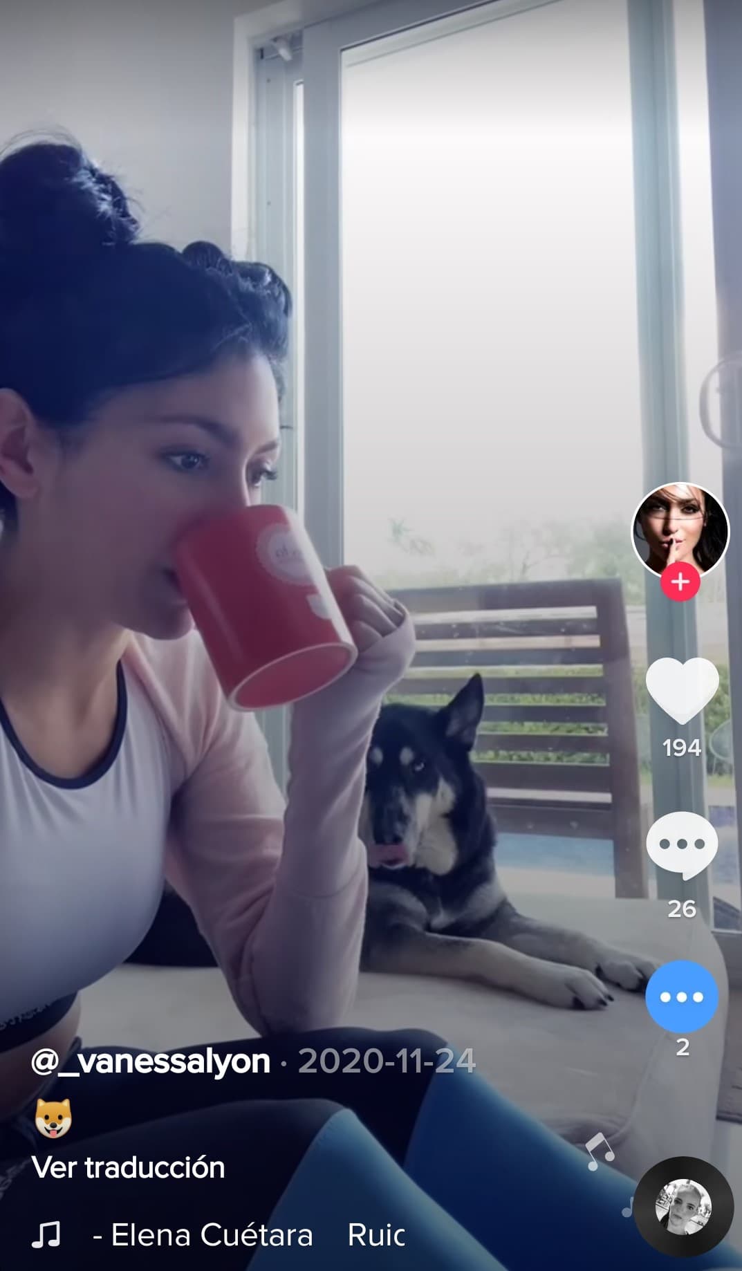 En la cuenta de TikTok de Vanessa nos enteramos que está al pendiente de su novio en Despierta América y lo hace mientras toma café en la casa de nuestro presentador.