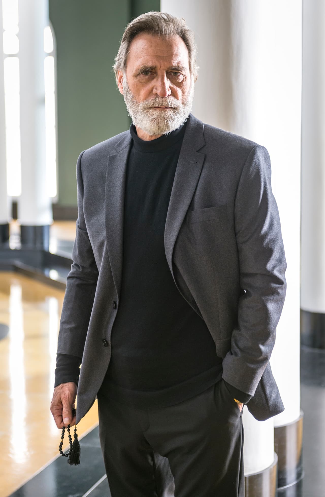 Ahora, no te puedes perder a este talentoso actor cometiendo las peores villanías en nombre de la venganza. Síguelo en Huérfanos de su Tierra de lunes a viernes a las 7P/ 6C por UniMás.