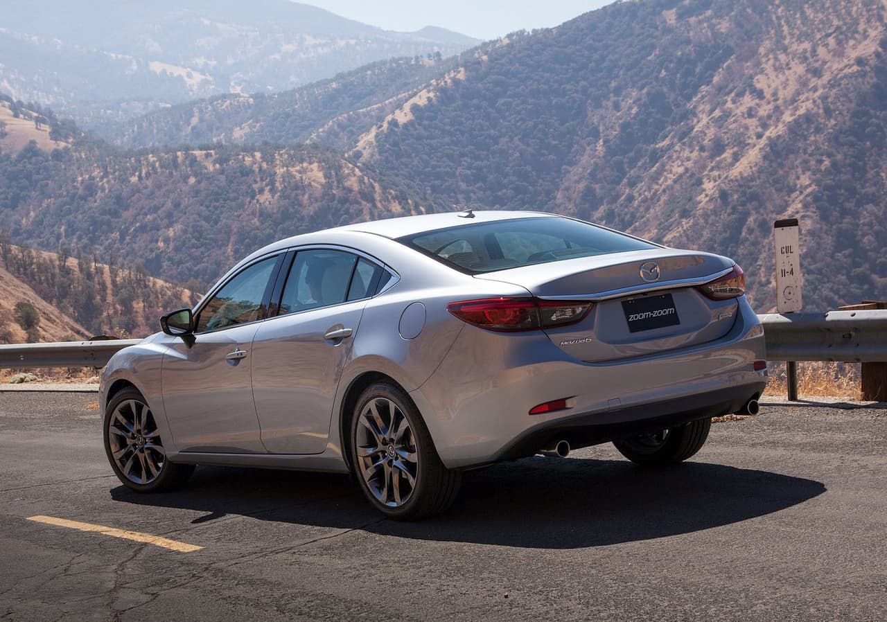 En línea con el modelo anterior, el Mazda 6 2016 va de 0 a 60 mph en 7 segundos y alcanza una velocidad máxima de 130 mph.