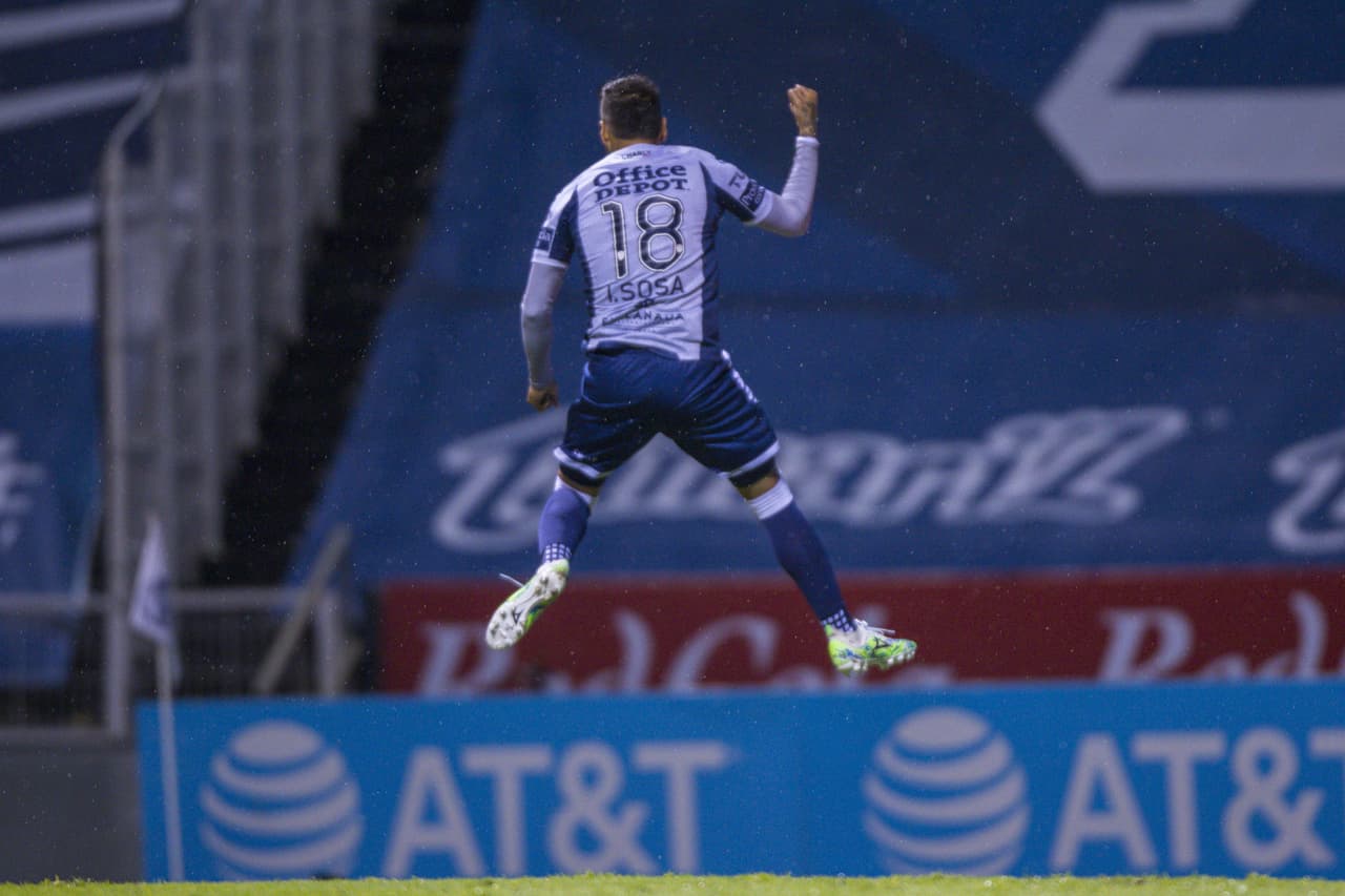 Gol de Ismael Sosa que da la victoria al Pachuca.