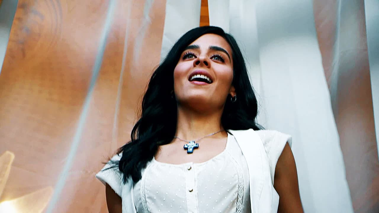 La bella Lucía estaba feliz por su esperada boda con Rodrigo (Mariano Palacios).