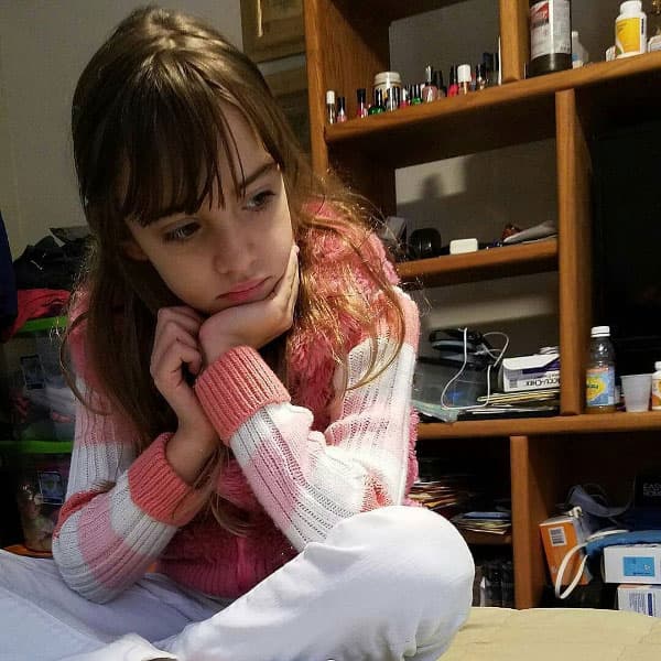 La muerte de Mónica y su esposo causó tanta conmoción en Venezuela, que en octubre del 2016 los cantantes Kent James y Mestiza le compusieron una canción a la pequeña, la cual lleva por título 'Mayita'.