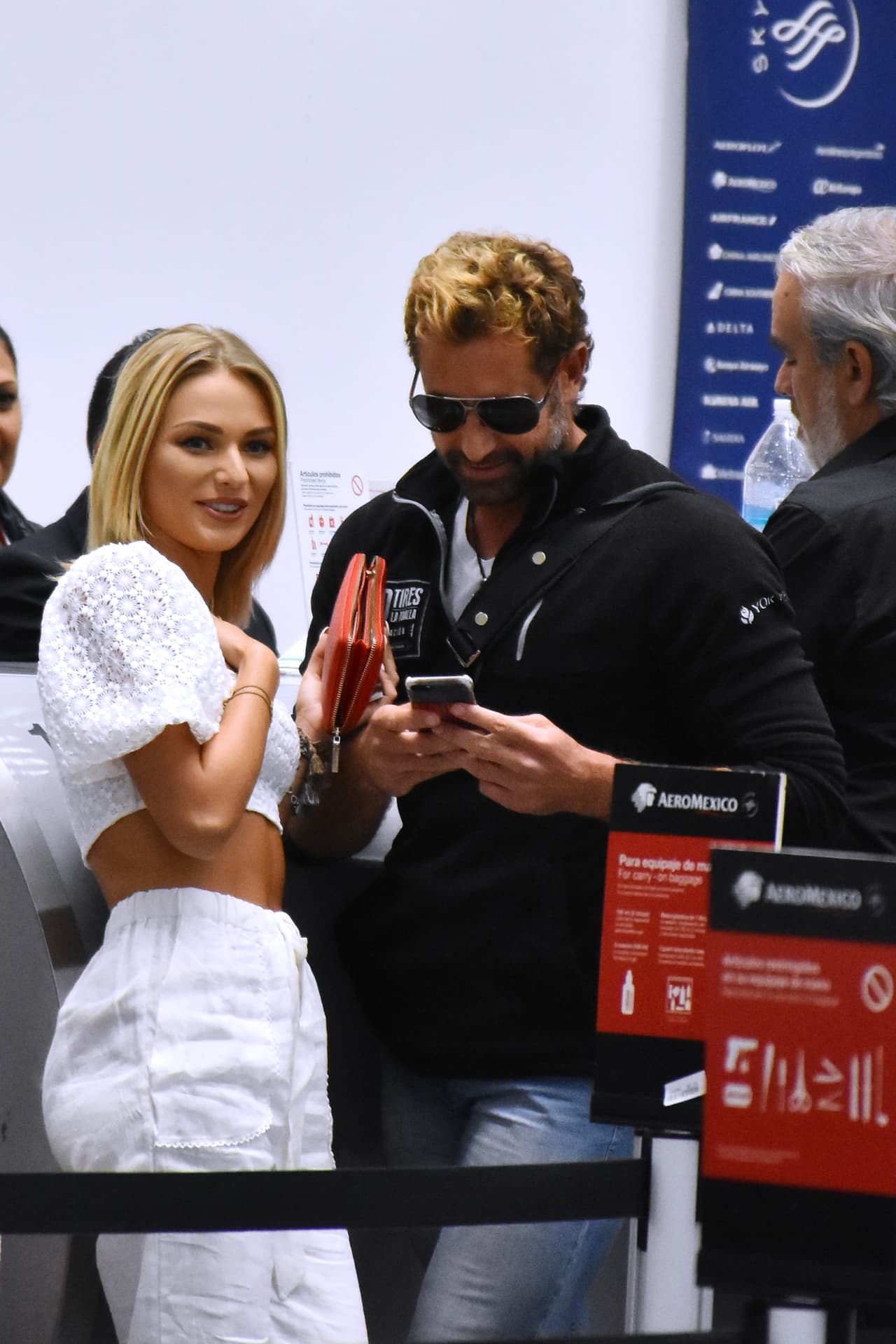 Actualmente, 
<b><a href="https://www.univision.com/famosos/en-fotos-vanessa-guzman-gabriel-soto-e-irina-baeva-presentaron-soltero-con-hijas-su-nueva-telenovela-fotos">Irina Baeva está trabajando en Soltero con hijas</a></b>, junto a su pareja en la vida real, Gabriel Soto.
