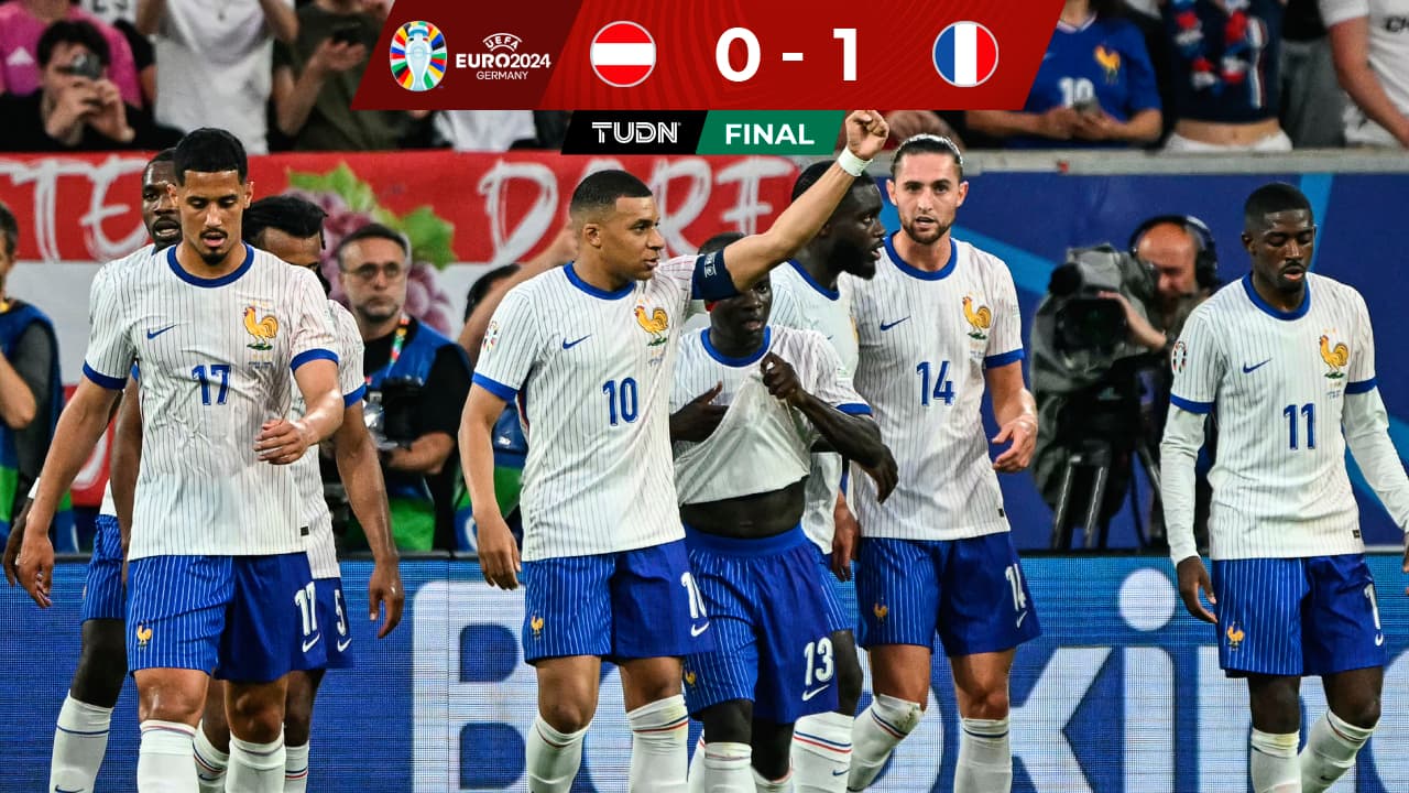 Un autogol salva a Francia del ridículo en su debut en la Euro