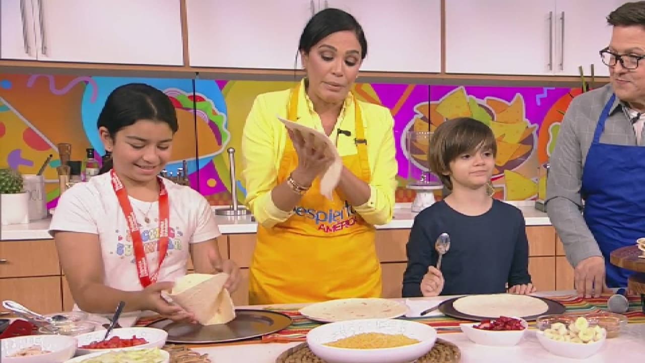 Aprende una receta fácil, divertida y segura de dobladitas de queso con los niños de Despierta América