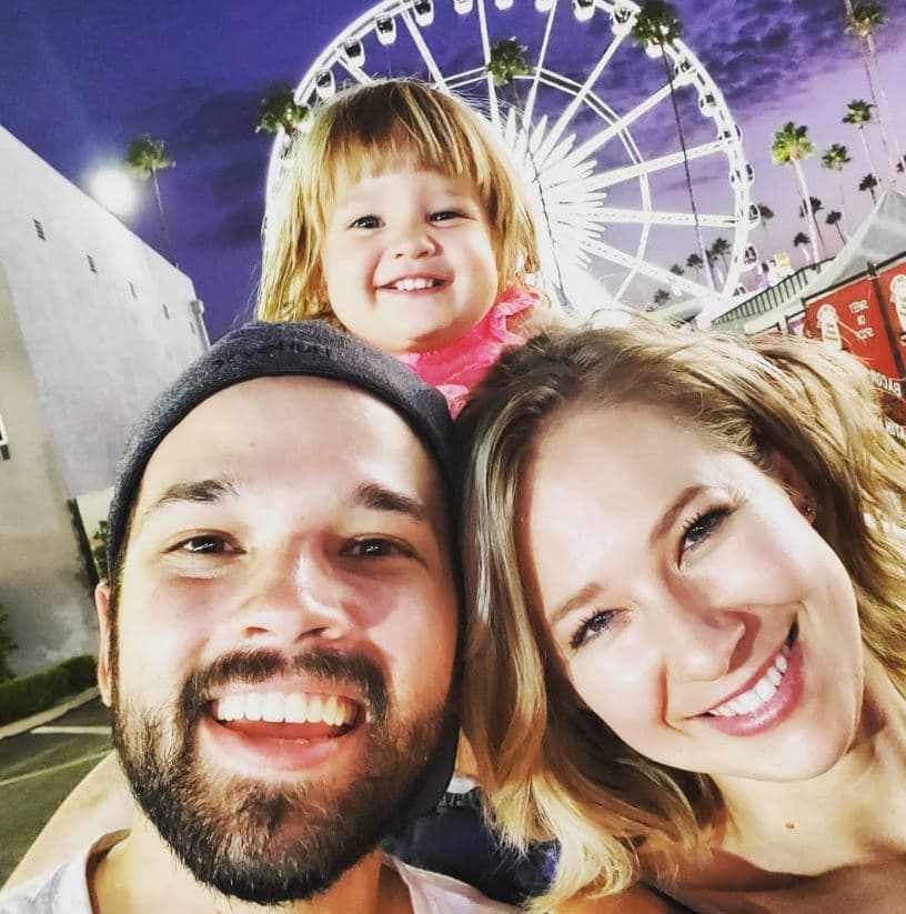 En 2017, cinco años después del último episodio de iCarly en Nickelodeon, Nathan y su esposa London Elise Moore (¡Sí! Kress se casó en 2015), nació su primera hija, Rosie.
