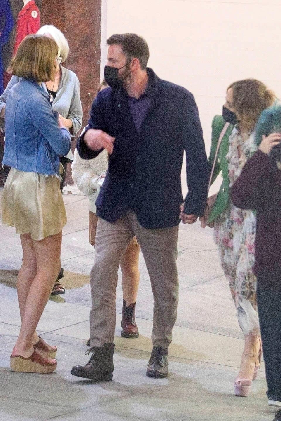 Los tres hijos de Ben Affleck son producto del 
<b><a href="https://www.univision.com/famosos/ben-affleck-jlo-jennifer-garner-graduacion-hija-seraphina-rose-fotos" target="_blank">matrimonio que él tuvo con la actriz Jennifer Garner</a></b>, con quien estuvo casado de 2005 a 2018. 
<br>