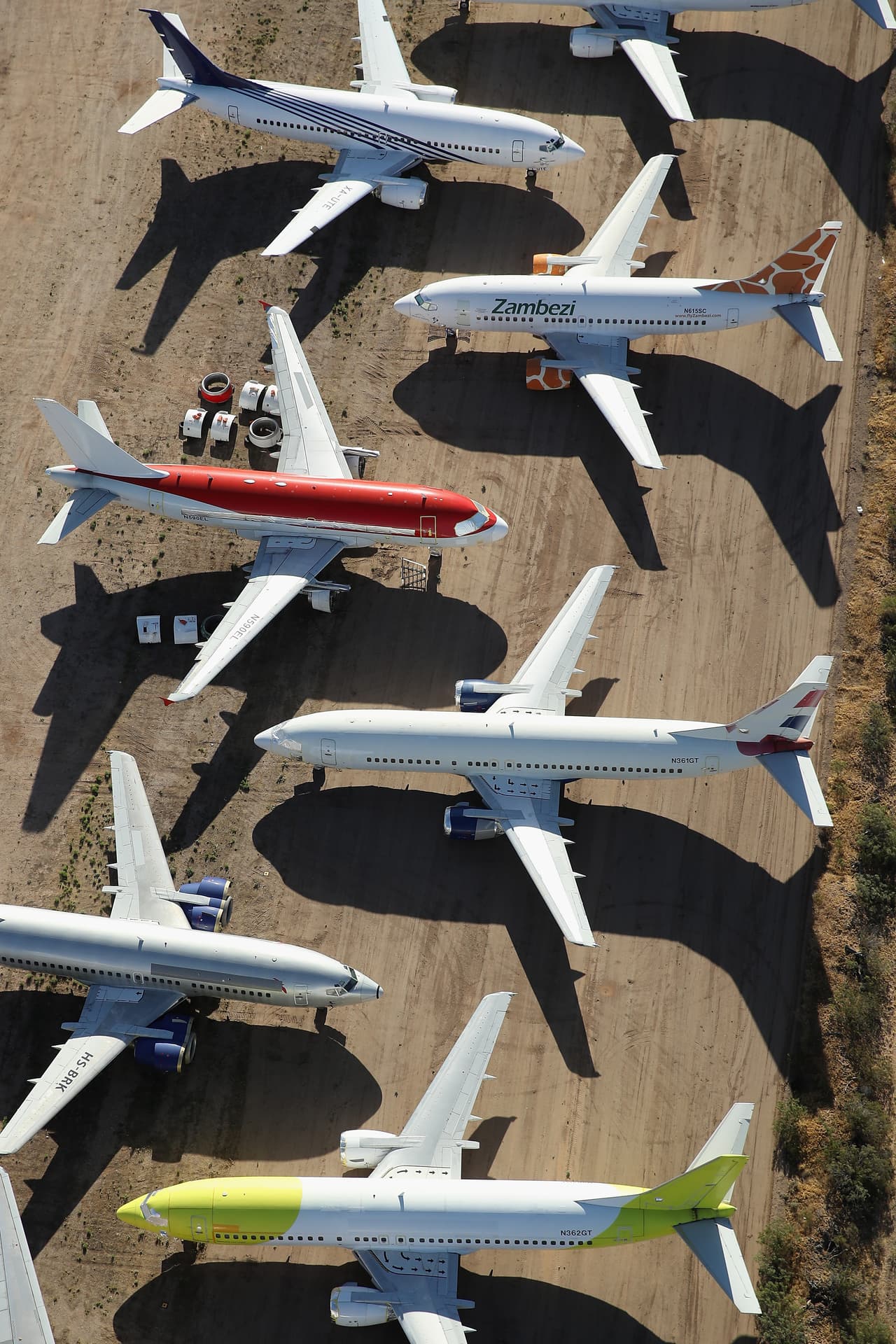 Algunos de los aviones que se encuentran en el Pinal Airpark en Marana, Arizona, salieron de circulación aérea y permanecen en este lugar mientras definen su final.