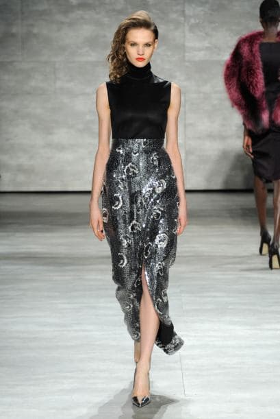 Las faldas asimétricas le pueden dar a tu 'look' un estilo moderno y lleno de 'glamour', no dudes en usarlas.