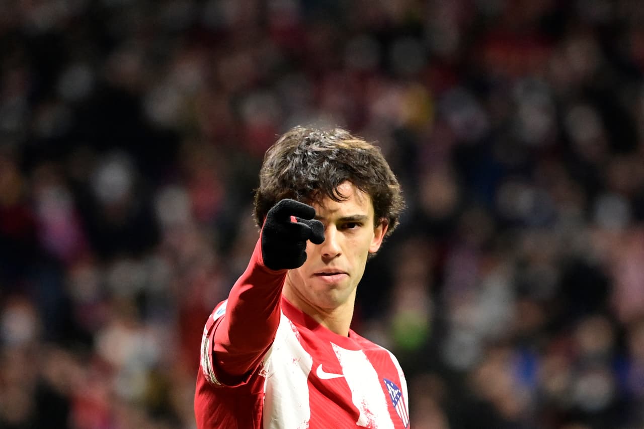 El Atlético de Madrid goleó al Alavés con sendos dobletes de Joao Félix y Luis Suárez.