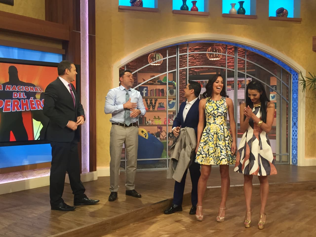 Las reinas estaban listas para coronarse, pero las cosas no salieron como esperaban.