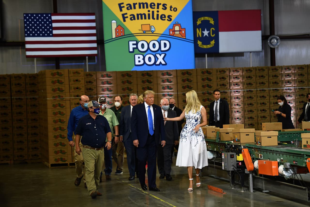 Trump expresa su respaldo a los agricultores de Carolina del Norte en visita a Mills River