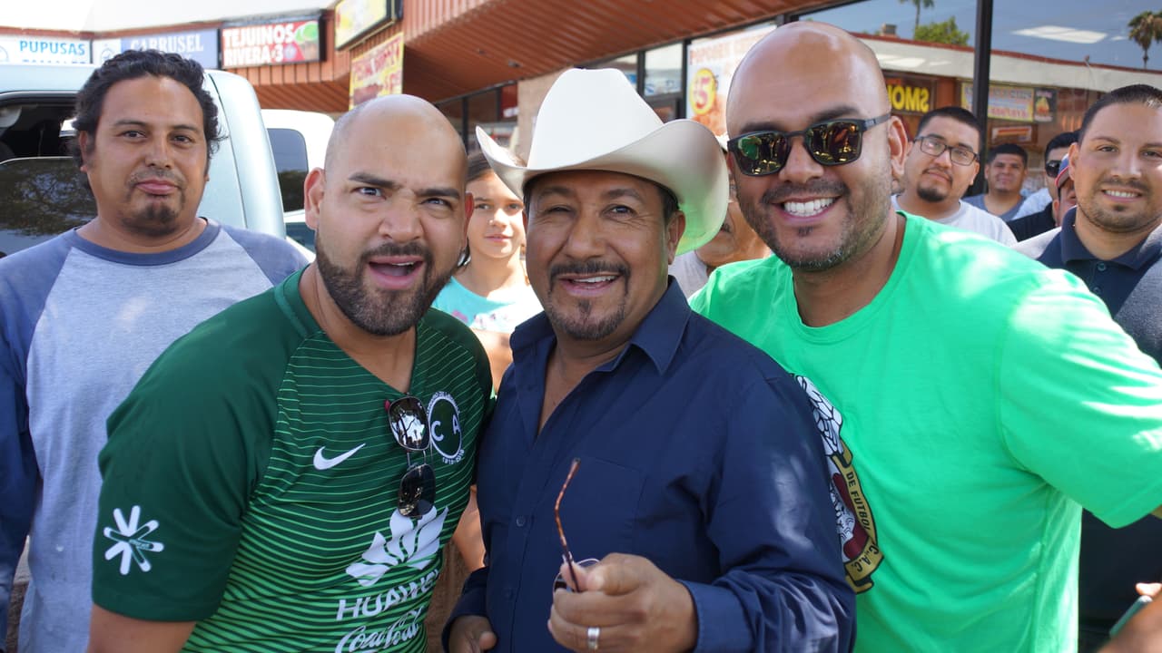 La Hondureña confía en que su selección le gane a México y en un próximo partido, y no tiene problema con seguir pagando apuestas hasta lograr que El Feo y El Pelón sean los que paguen el siguiente reto.