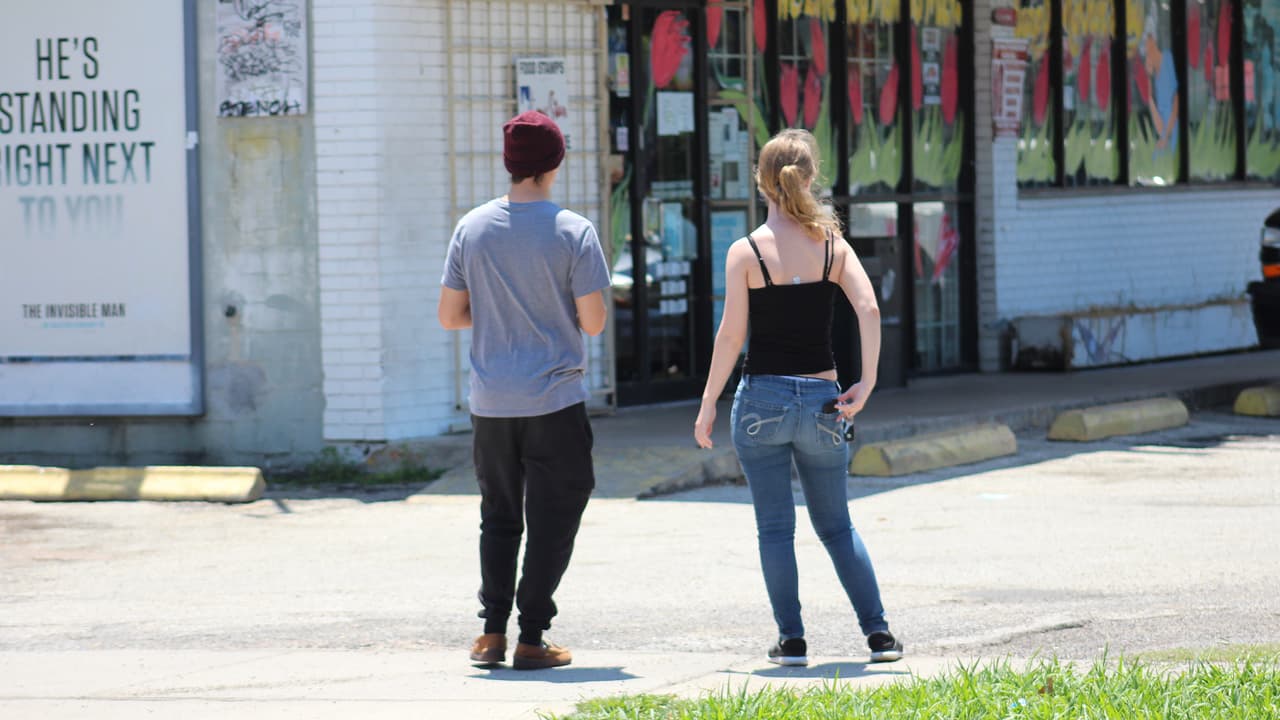 La gente de Houston estuvo esperando ver el saludo ‘American Strong' que es para reconocer a trabajadores de la salud, socorristas y personal esencial durante la pandemia de coronavirus.
