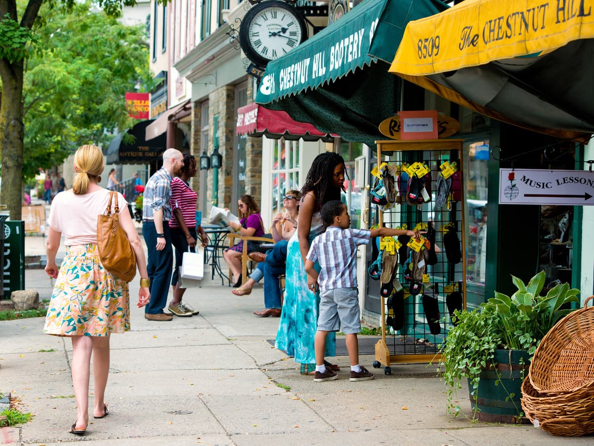 "La epidemia no ha terminado:" Filadelfia advierte a los restaurantes que sigan las pautas de seguridad para comer al aire libre