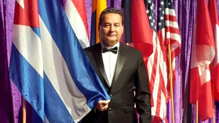 Exclusiva: escritor escondido por seguridad habla sobre las represiones y protestas contra el régimen cubano