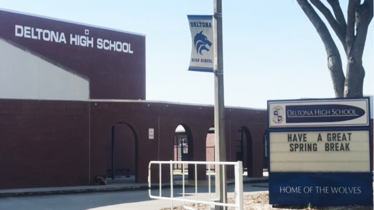 Varias escuelas secundarias de Volusia reciben amenazas de bomba por correo electrónico